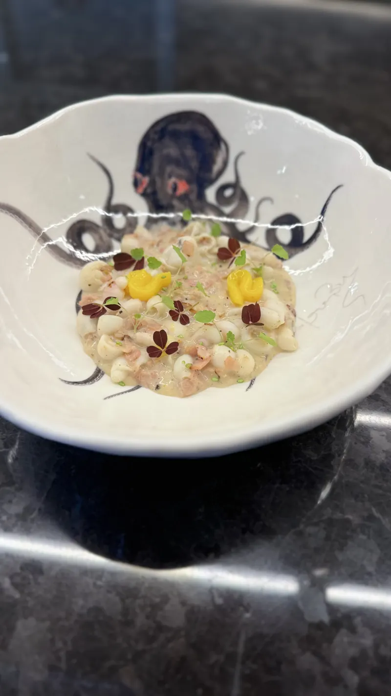Squid “carbonara”
